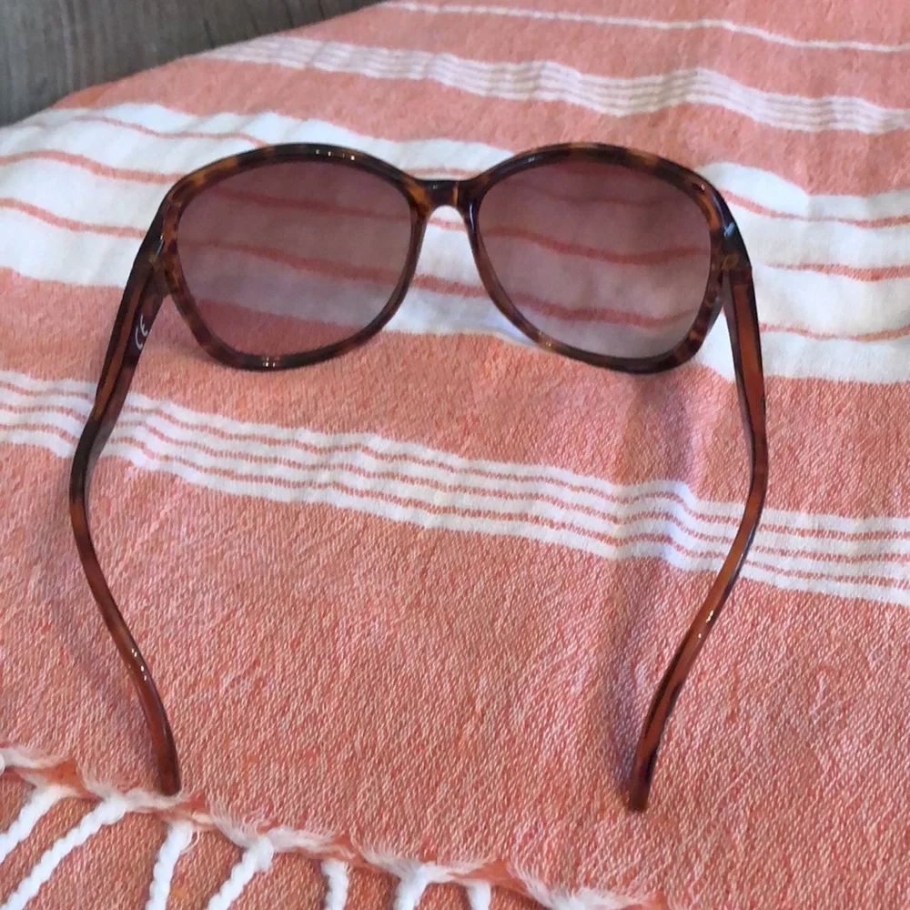 2012 GapKids Tortoise Shell Sunglasses Girls